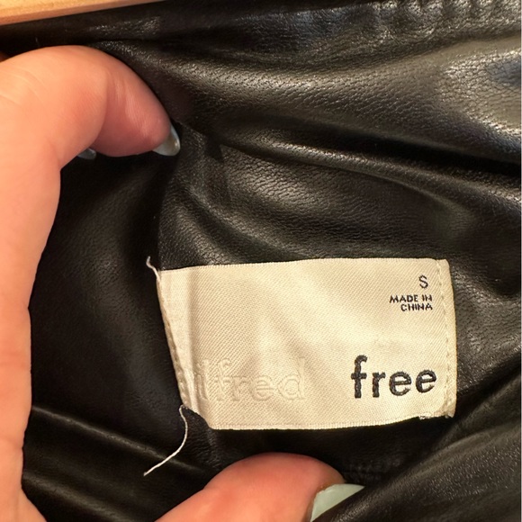 Aritzia Wilfred Leather Leggings - Picture 3 of 3